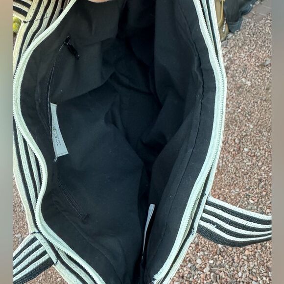 Villager by Liz Claiborne Striped Black and White Women's Tote Bag - Picture 5 of 11